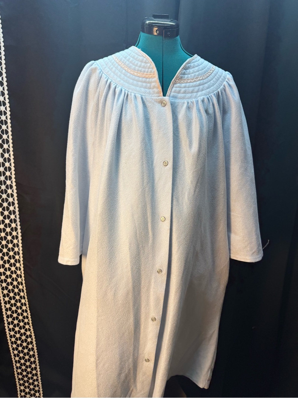 Light Blue Women's Button-Front Lounge Robe
